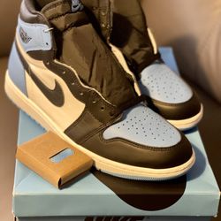 NIKE AIR JORDAN 1 RETRO HIGH OG 