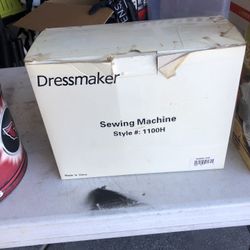Dressmaker Sewing Machine 