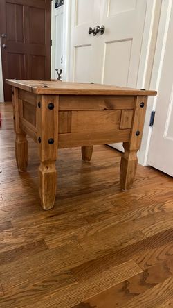 Pier One bed/side table