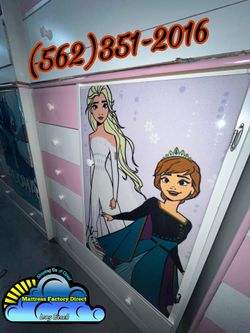 Frozen closet wardrobe dresser ropero armoire Nuevo new