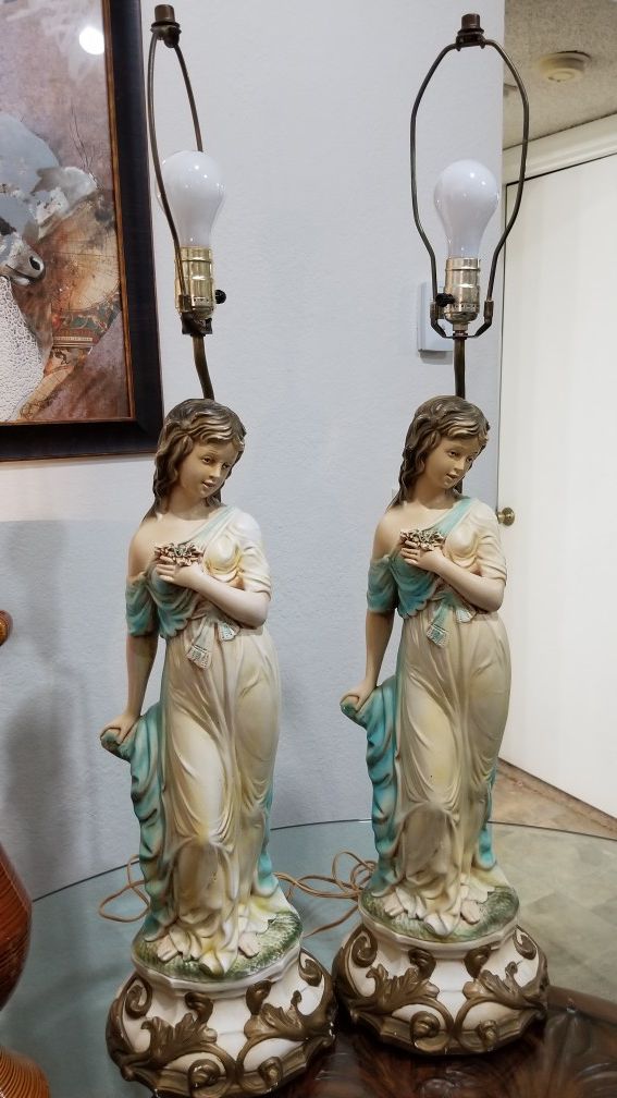 Antique italian lamps set.
