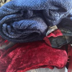 Free Blankets,  Comforters and Curtains 