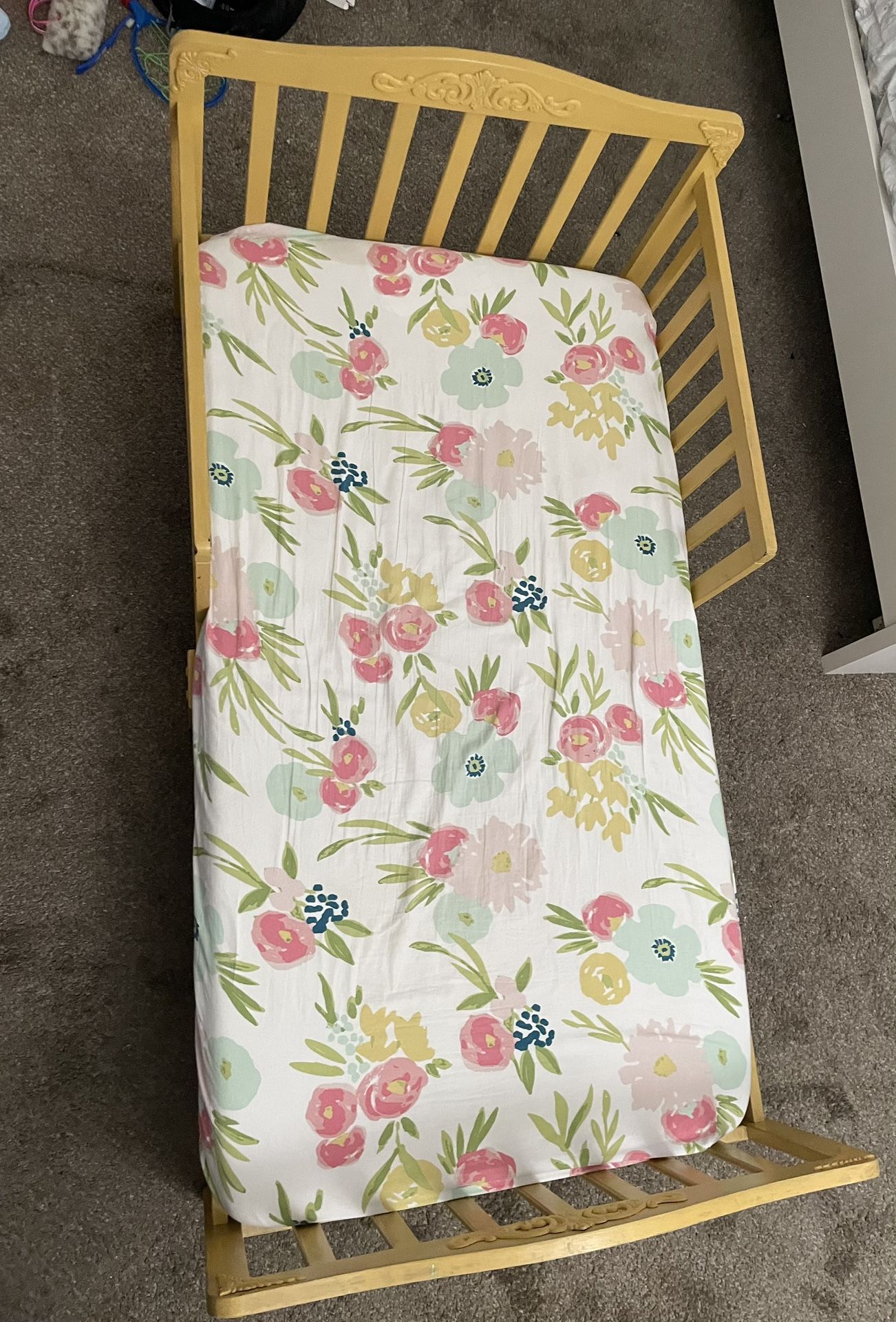 Toddler bed