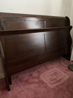 Full Size Slay Bed All Wood Just Head And Foot     