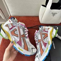 Balenciaga Runners SIZE 10