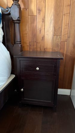 Nightstand / Bedside Table