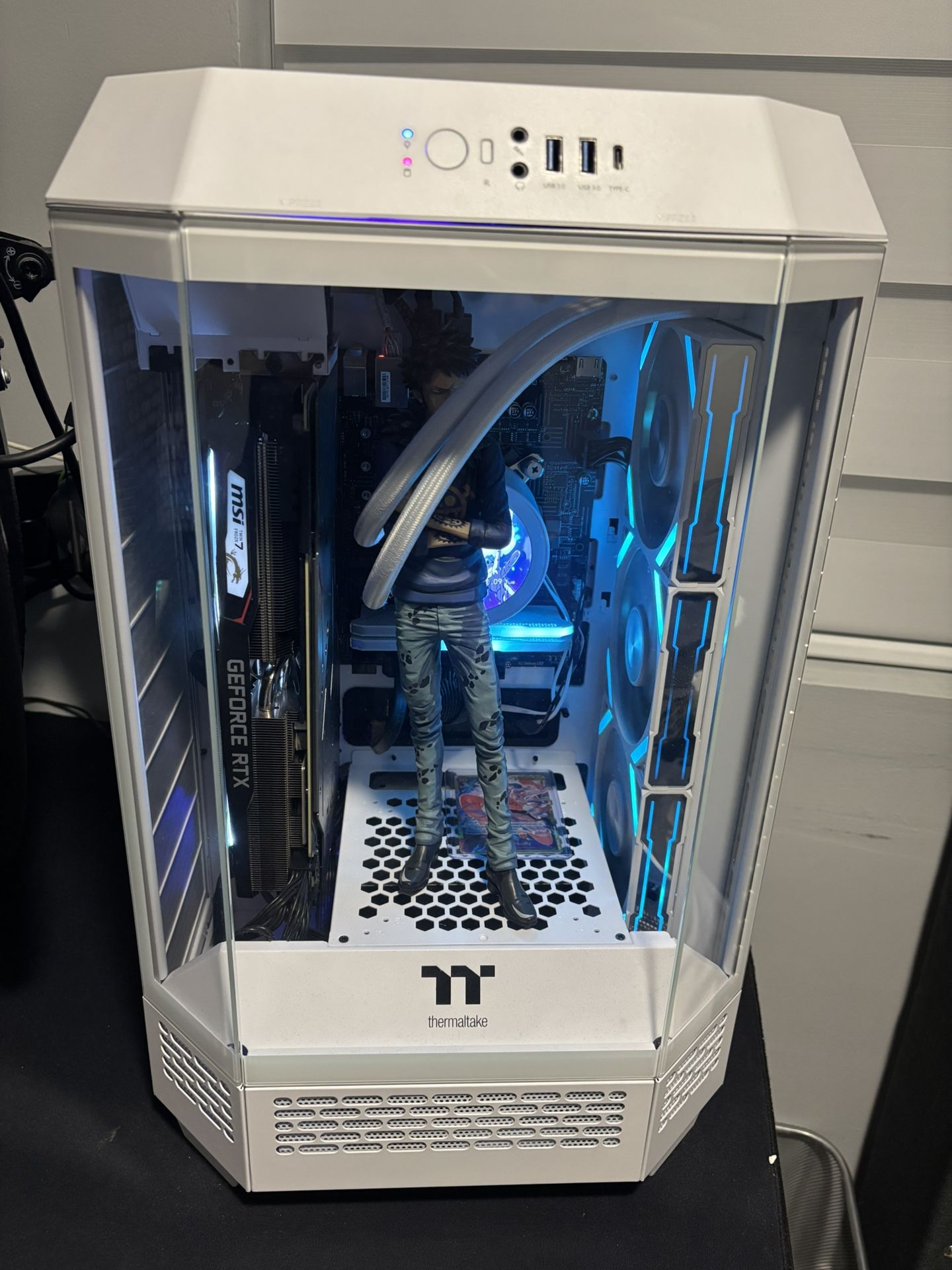 RTX 2070 Super Gaming PC + 32GB RAM + Triple Monitor Setup (165Hz + 144Hz) – Full Razer Bundle