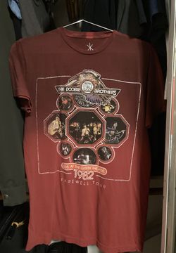 The Doobie Brothers Live at the Greek Theatre 1982 Mens T-Shirt (Size M)