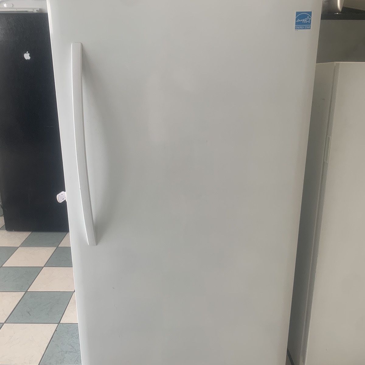 Kenmore Freezer ( Delivery Available)