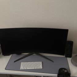 Acer 34" Gaming monitor + Apple Magic Keyboard