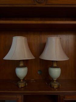 Vintage urn - style lamps