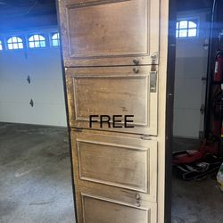 Free CABINET