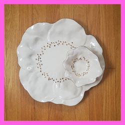 Rae Dunn Plate Flower Blossom Shape Spring Snacks Platter Chip & Dip 14" Magenta