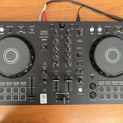 Pioneer DJ DDJ-FLX4 Controller
