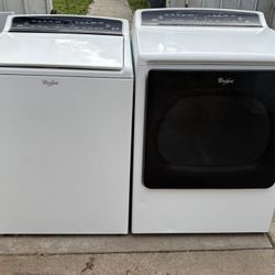 Whirlpool Cabrio Washer & Dryer Matching Set