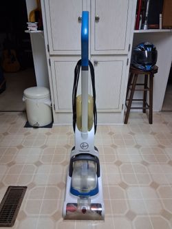 Hoover PowerDash Pet Carpet Cleaner
