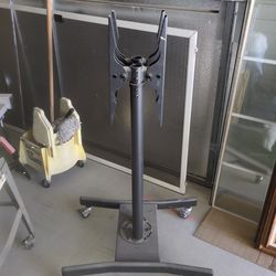 Portable TV, monitor stand