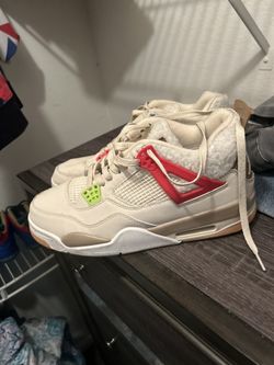 Jordan 4s