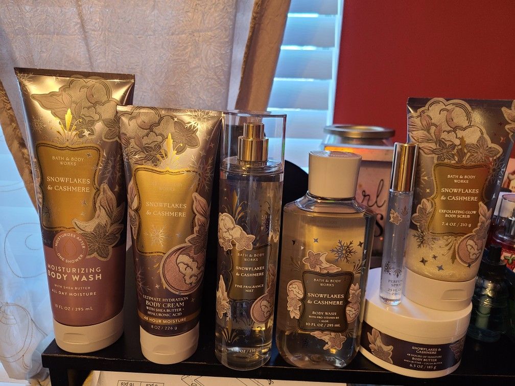 Bath Body Snowflakes Cashmere 