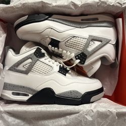 Retro Jordan 4s