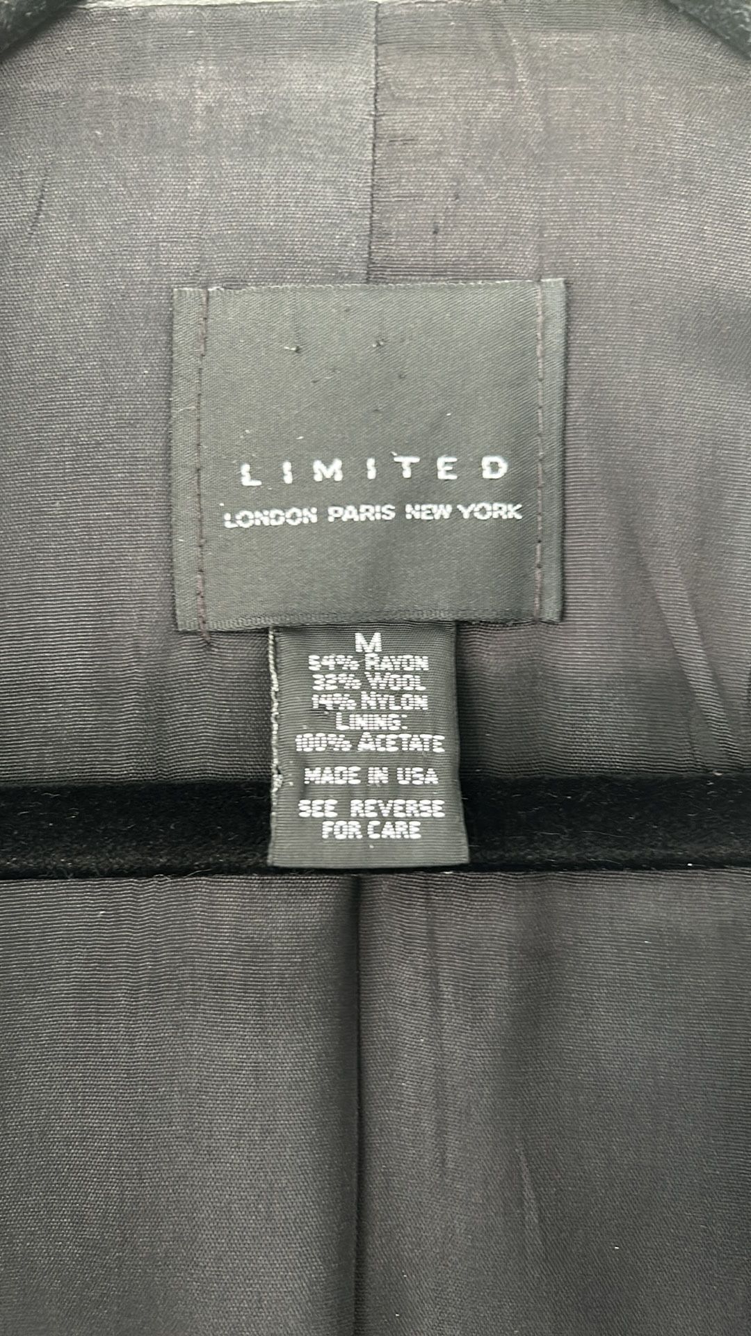 VTG The Limited Black Jacket Elegant Timeless Style