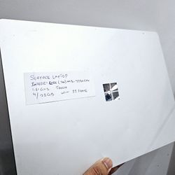 Microsoft Surface Laptop 