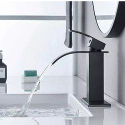 BATHROOM FAUCET 