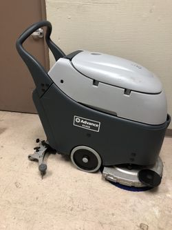 Used. Floor Scrubber