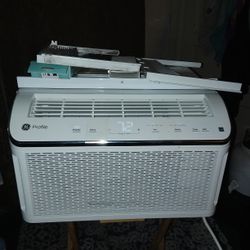 GE Windows Air Conditioner Cools 350 sq. Ft  With Technology, Wi-fi And Remote  8,100 BTU 115V 