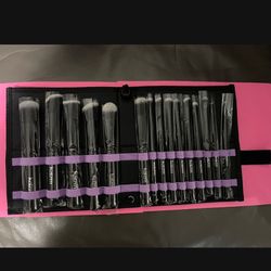 Make Up Brushes 