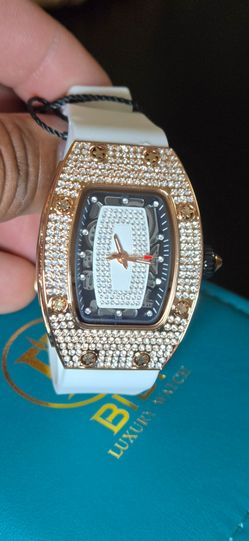 BiBI Luxury Watch Rose Gold-Tone Crystal Embellished Watch with White Silicone Strap