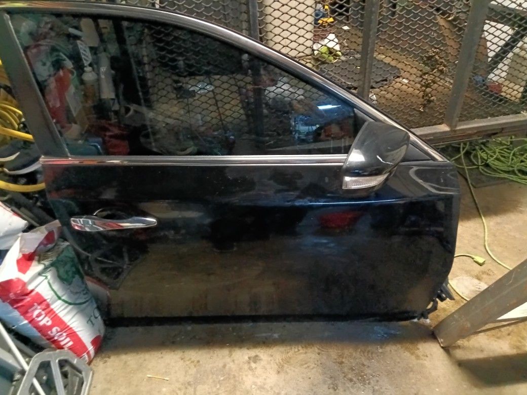 2014-2018 Nissan Altima passenger doors