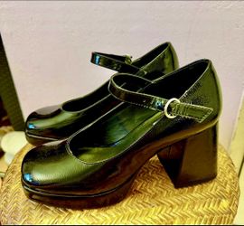 Steve Madden Black Patent Leather Mary Jane Platform Heels