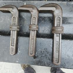 18 In And 24in Nos Rigid Pipe Wrench Jaws