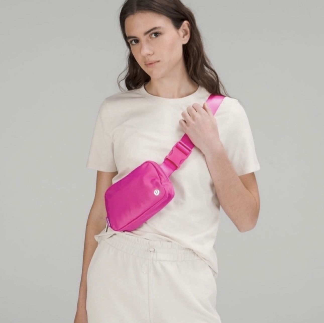 Lululemon Everywhere Belt Bag 1L - Sonic Pink original