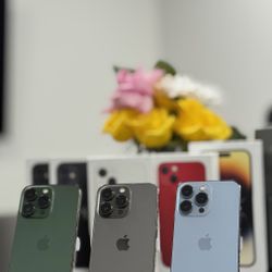 IPhone 13 Pro Max 128, 256GB Unlocked With Free Gifts On Halloween 🎃 