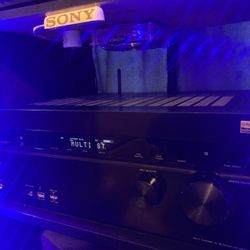 1 Sony 7.2 Music & Home Theater Receiver Very Good Condition. With Original Remote