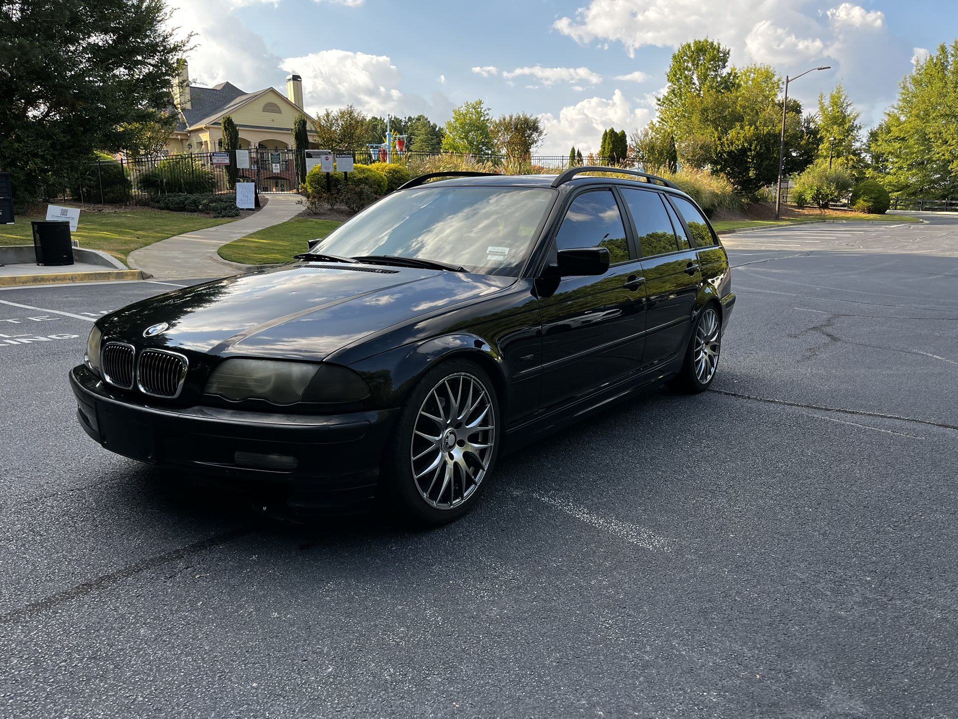 2000 BMW 323i