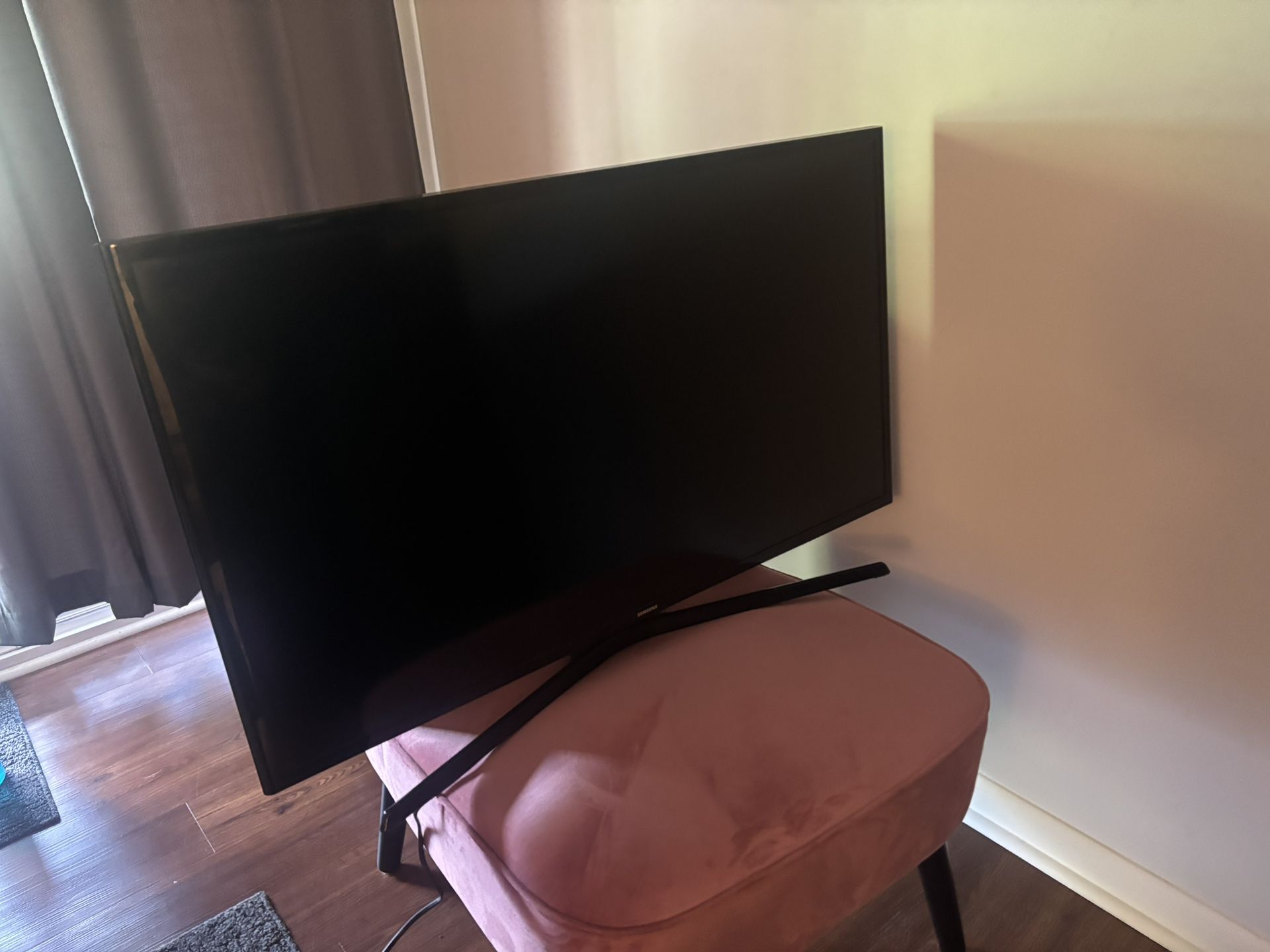 Samsung 40-inch Full HD TV
