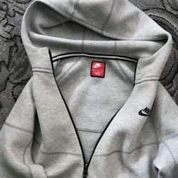Nike T