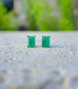 14K Gold Emerald Earrings (Jewelry Box Included)