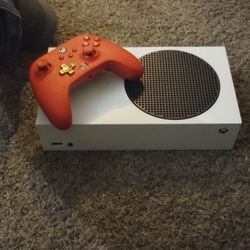 X Box Serious 1 S  1 T B 