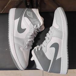 Jordans size 10