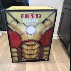 Iron Man Mark 42 Sideshow Bust