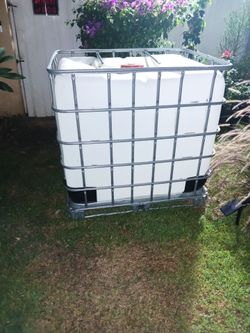 SCHUTZ 250 GALLON TANK
