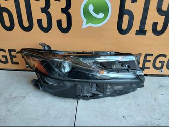 2025. 2026 TOYOTA CAMRY RH HEADLIGHT
