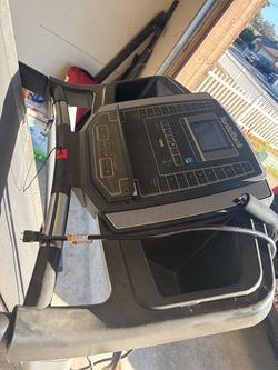 Free treadmill FCFS