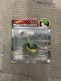 Hot Wheels: Mario Kart - Yoshi