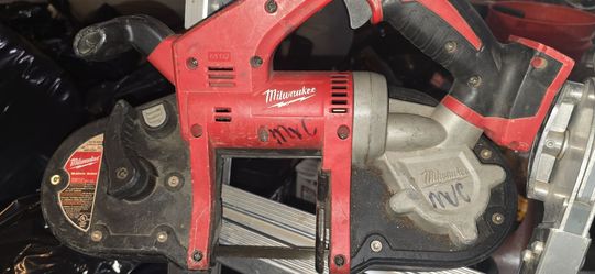 Milwaukee Bandsaw