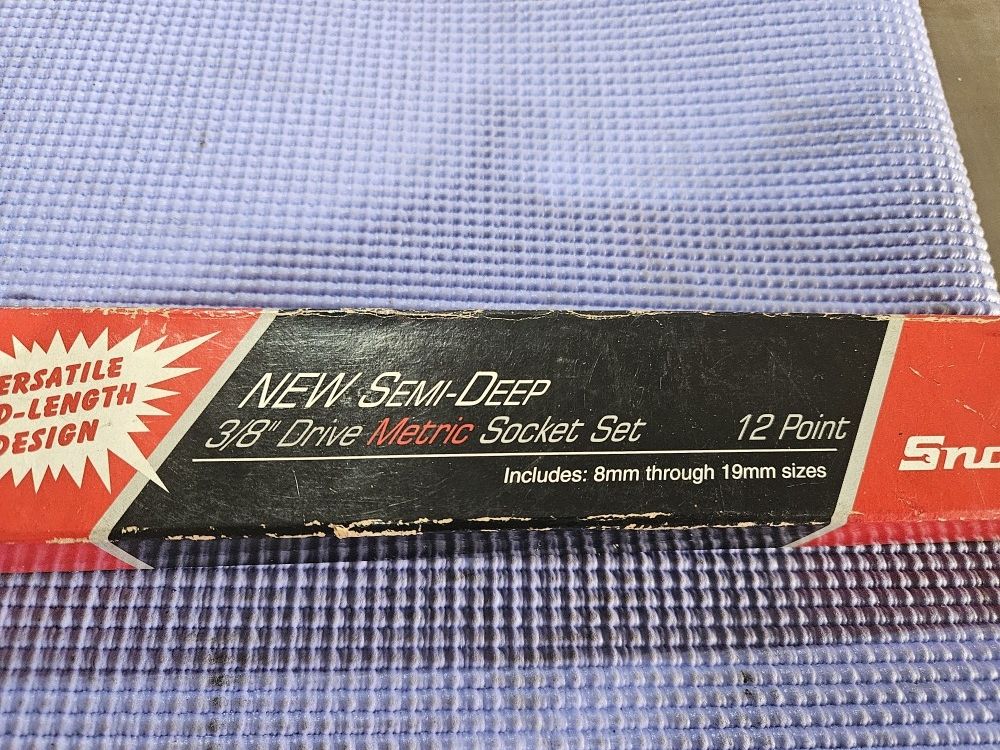 New Snap-on Metric Semi Deep Socket Set